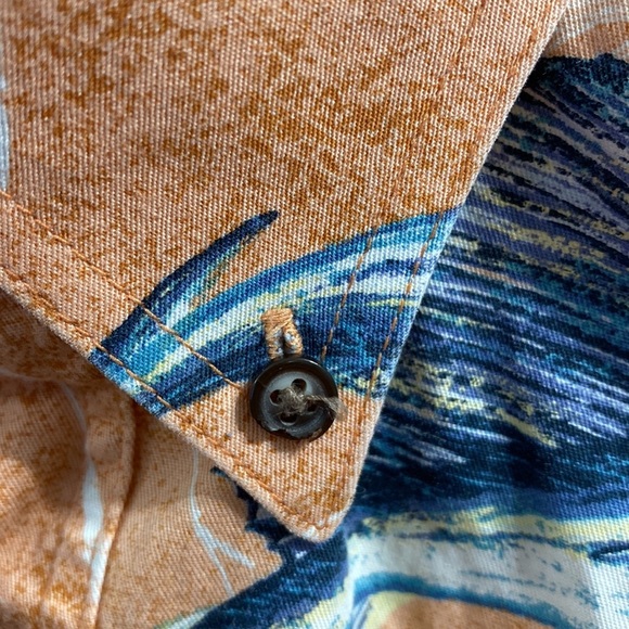 Magellan short sleeve shirt. 🐟🐠 - Picture 4 of 5